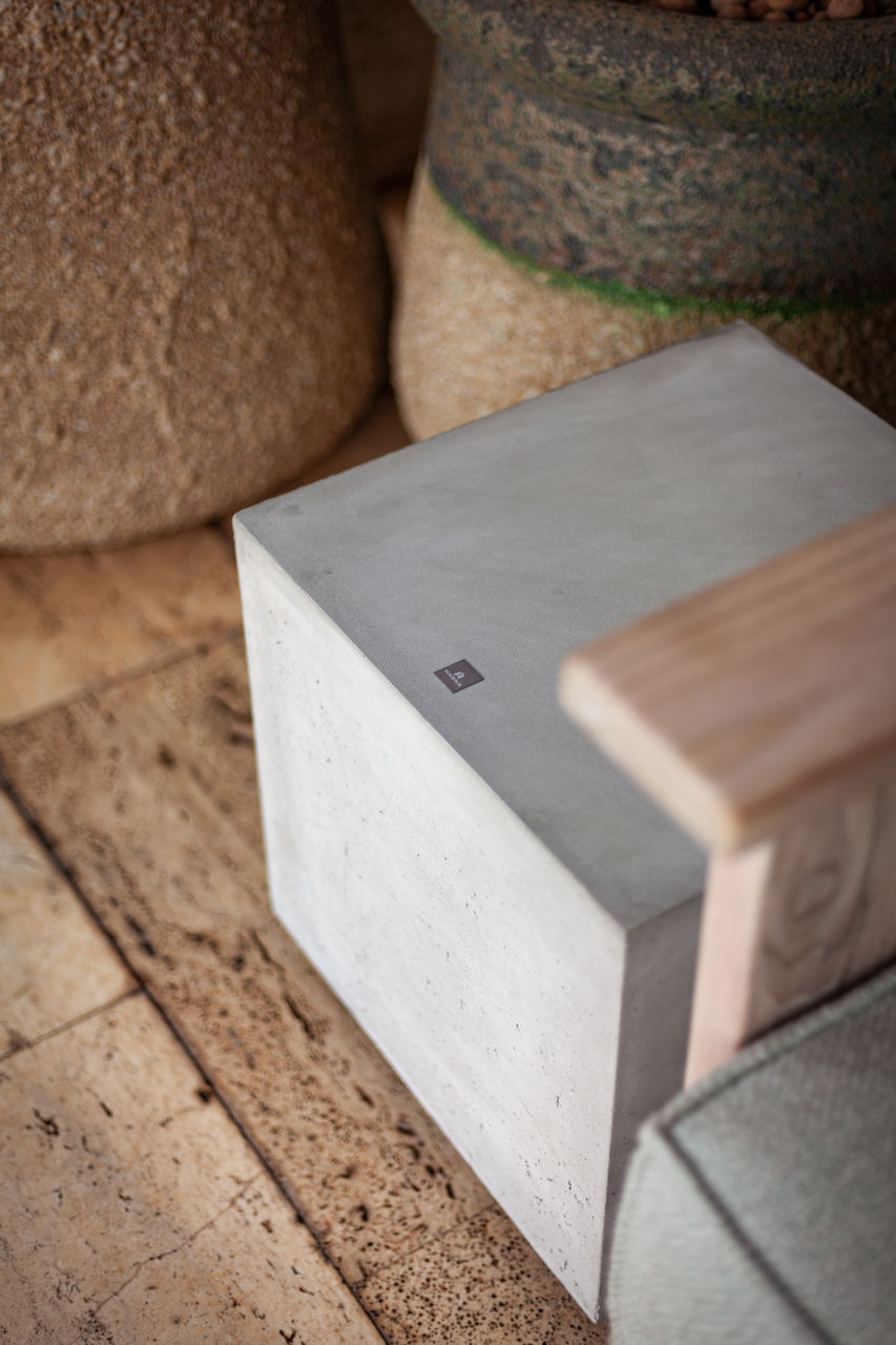Brutalist is a high-end concrete subwoofer designed for indoor and outdoor audio. With minimalist design and deep bass, it blends architecture and sound.