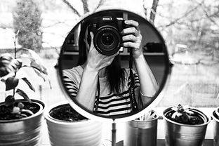 mirror-1138098_1920.jpeg