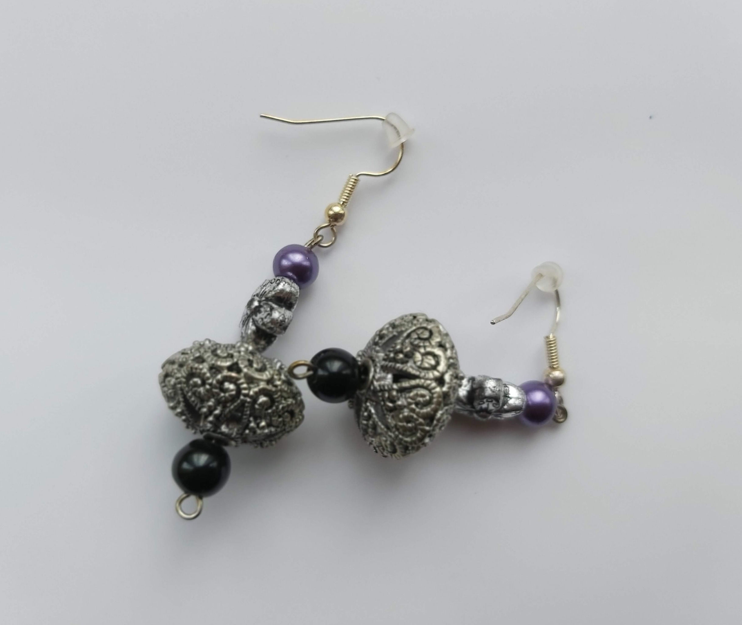 Handmade Vintage-Style  Silver Grey Earrings buy at ArtAndPatterns.com