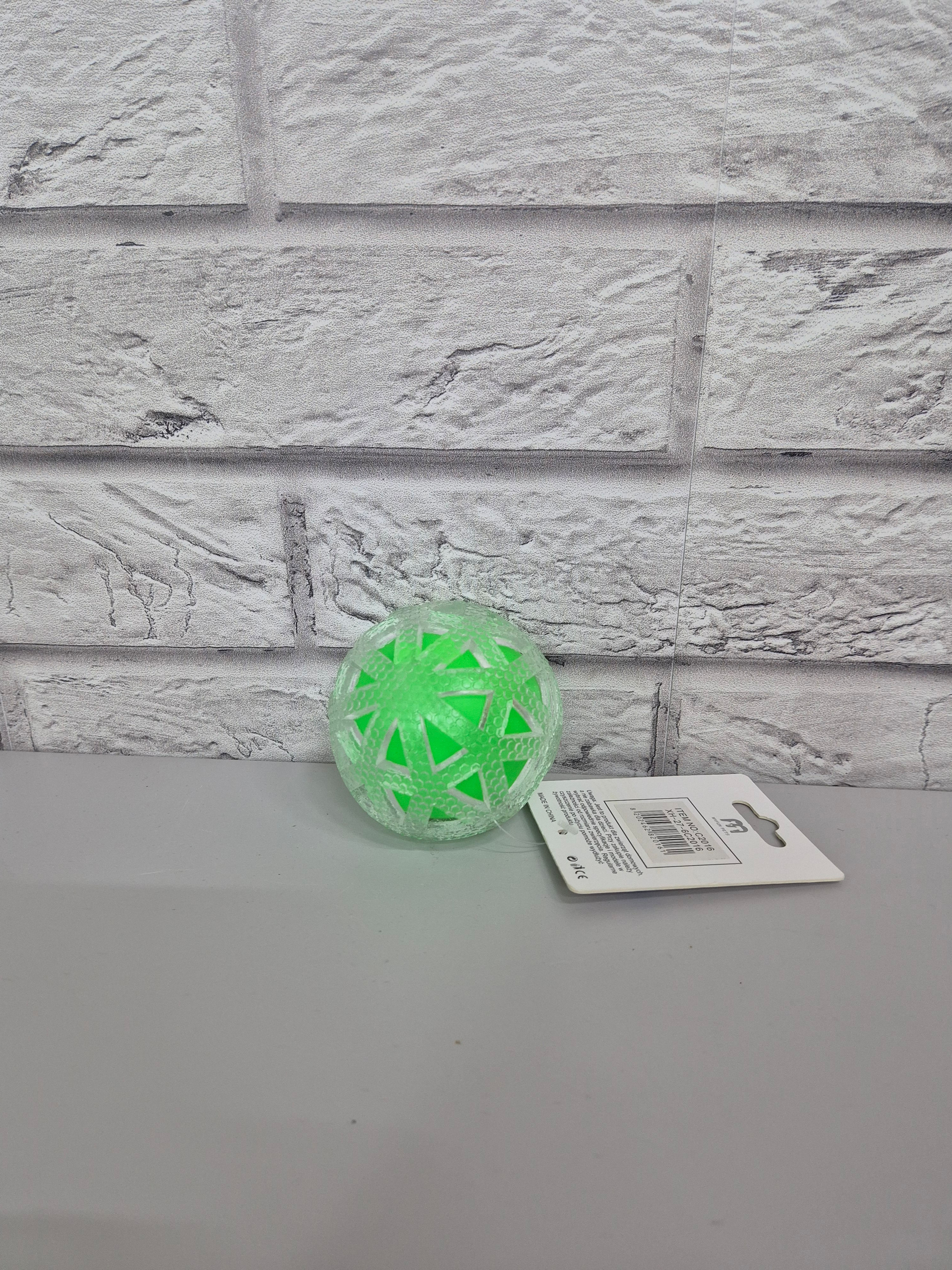 Piłka zielona dla zwierząt