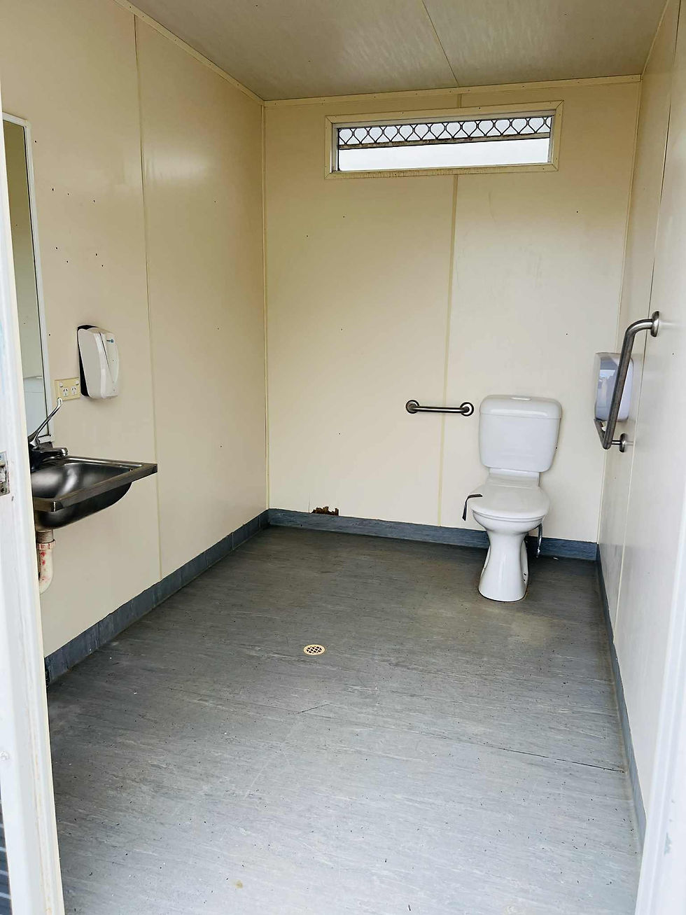 Thumbnail: 9.6x3 ablution toilet block male/female 