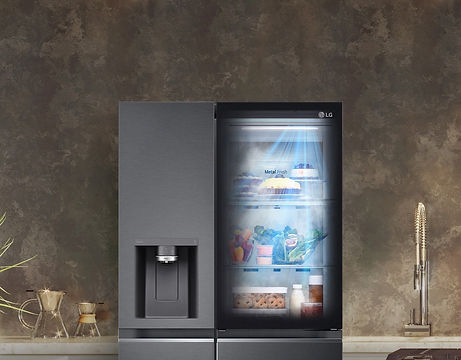 LG - Instaview Door-in-Door Side by Side fridge with Ice & Water dispenser