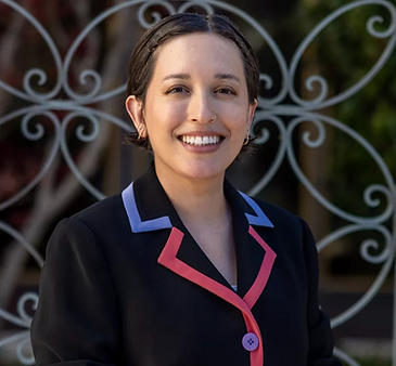 Teresa Blenggio Martinez, LMFT