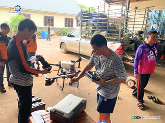 โดรนพ่นยา