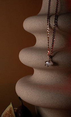 collar artesanal de plata chapeada en oro 