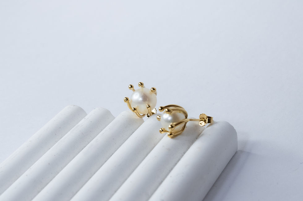 Aretes chapa de oro Perla