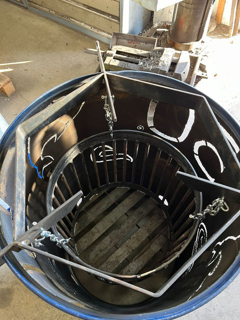 Feuertonne mit Motiv von Lautenbacher Mechanik