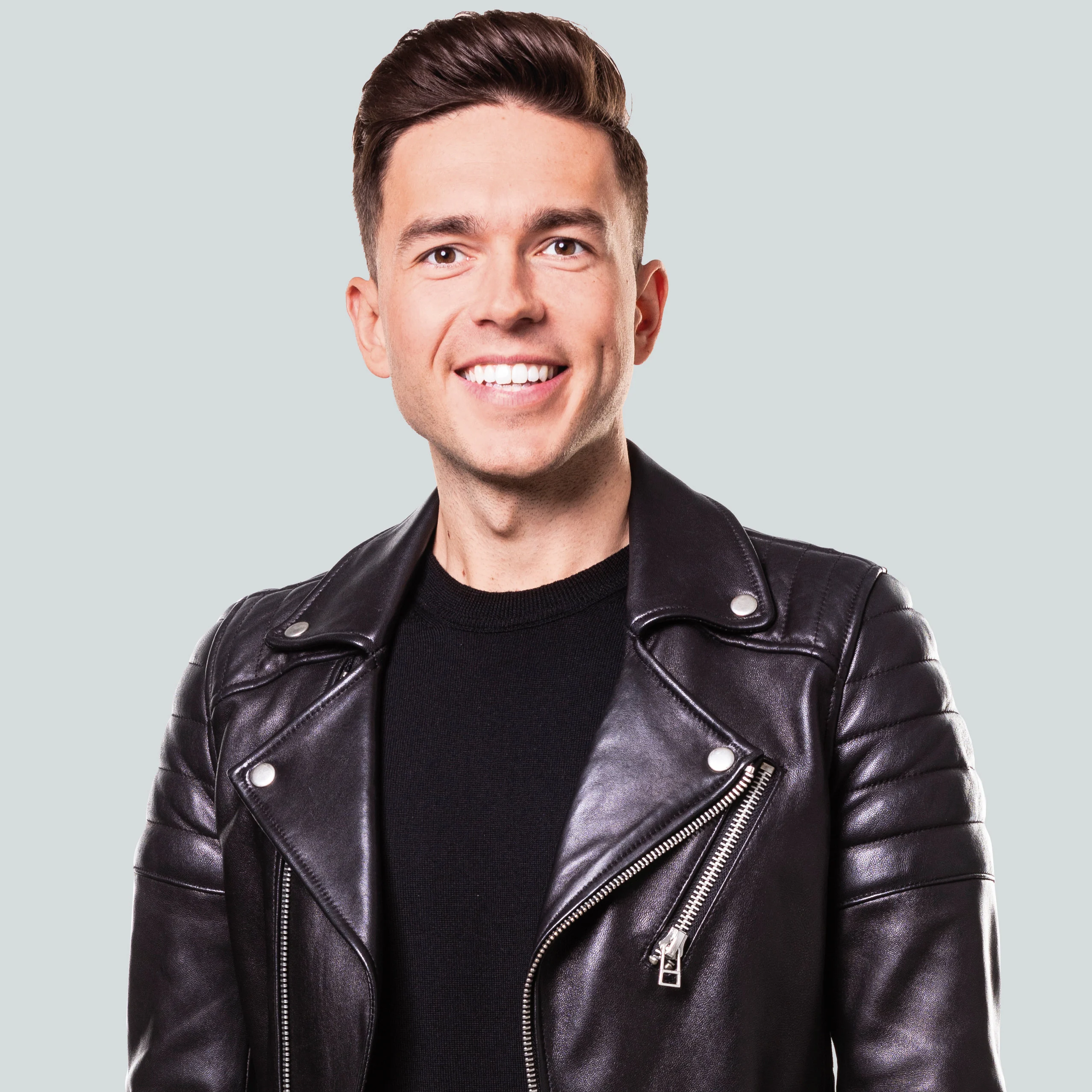 nl_RAYMON HERMANS Persfoto 2020 vierkant.webp