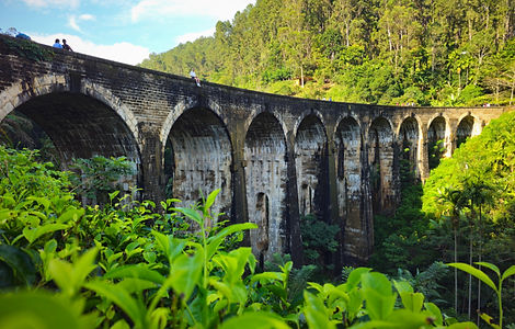 Nine-Arch-Bridge-Ella