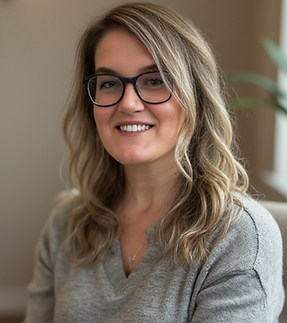 Amy Michaud.png