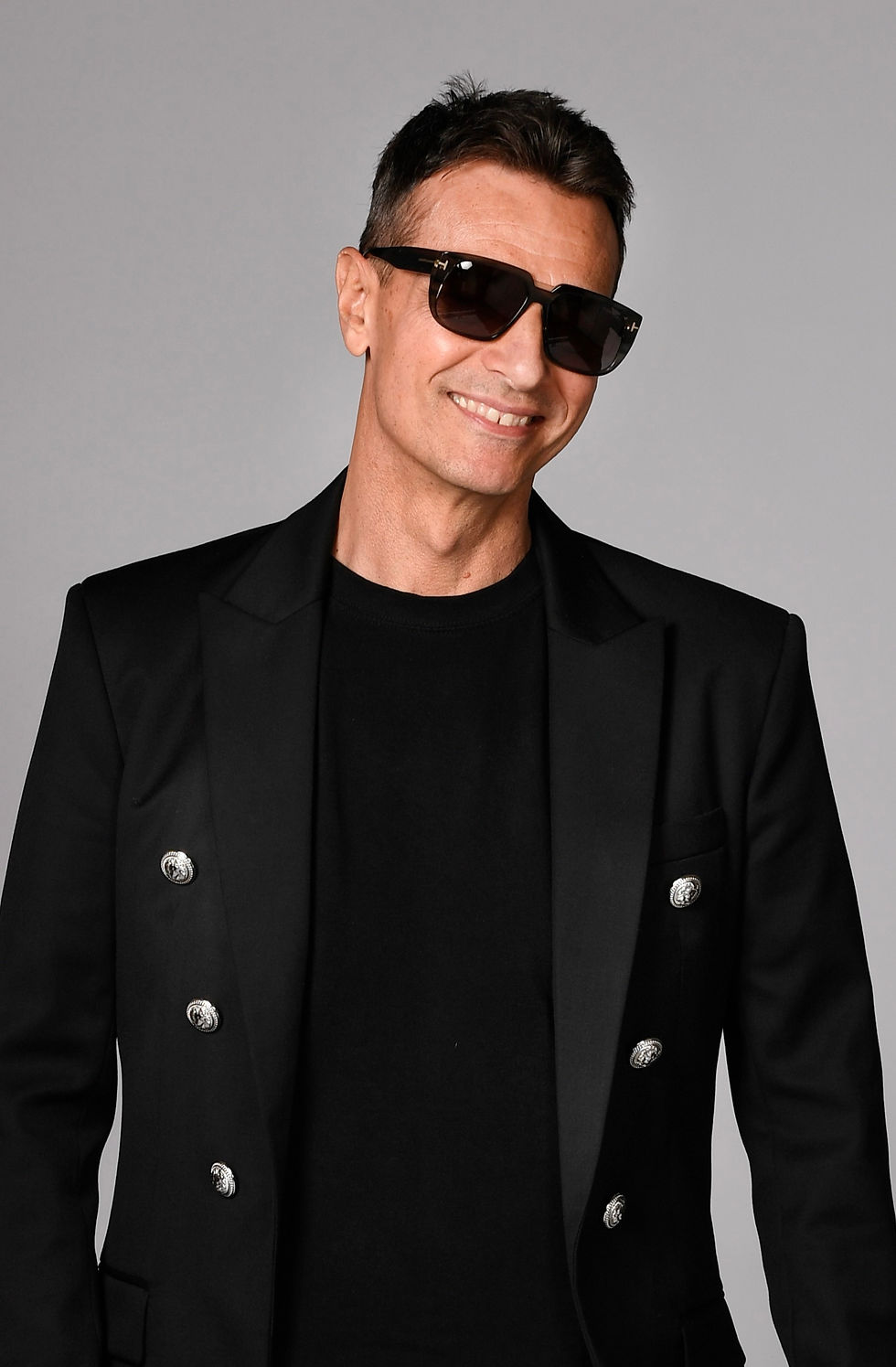 Molella Sharpens His Club Instincts on “Come In A Dance”