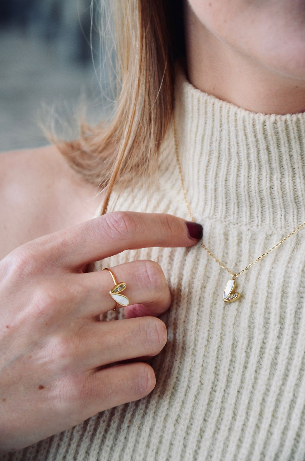 Thumbnail: Devotion necklace