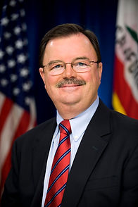 1200px-Gordon_headshot.jpeg