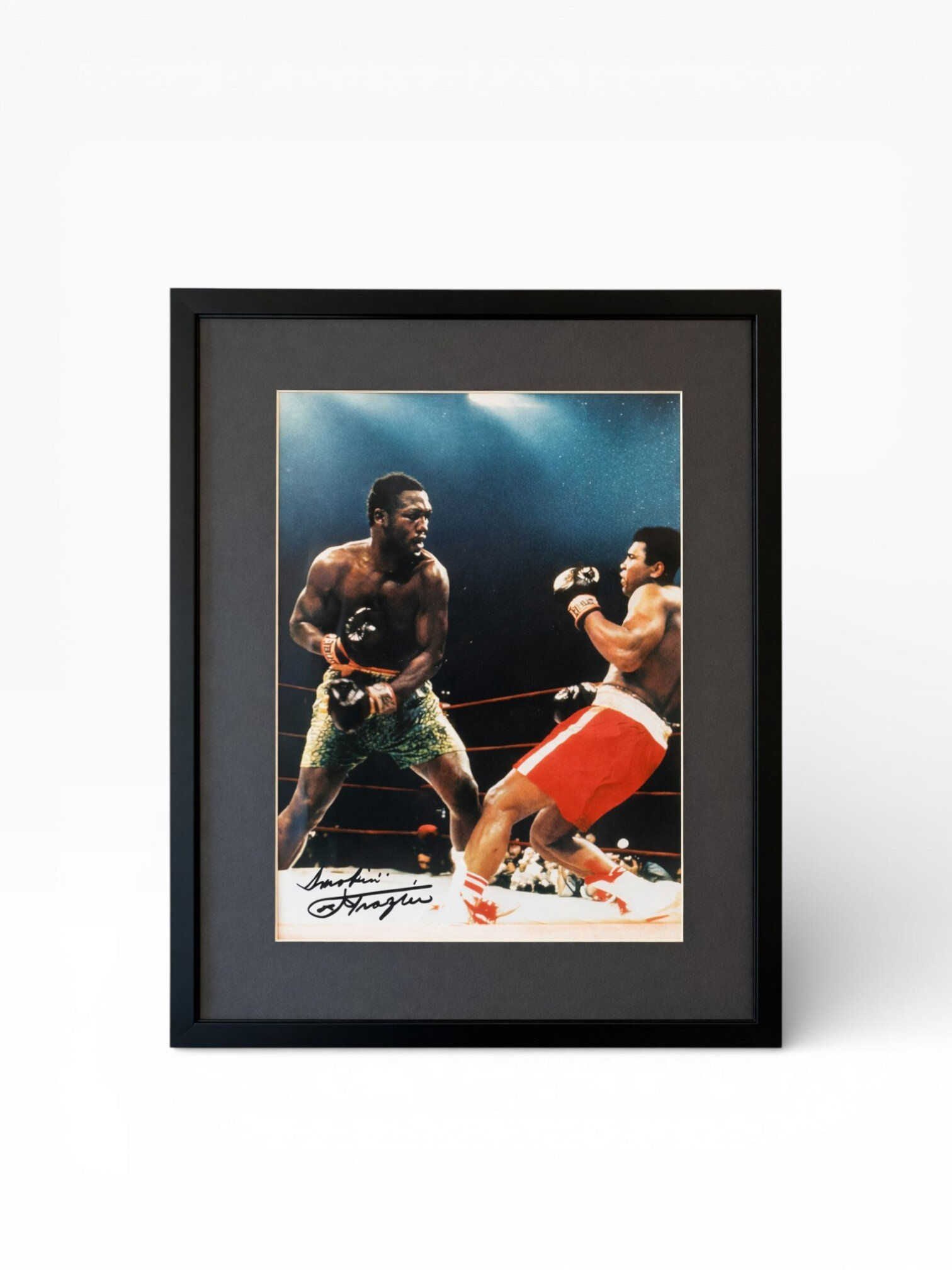 Joe Frazier - Photograph - SIGNED by Smokin� Joe