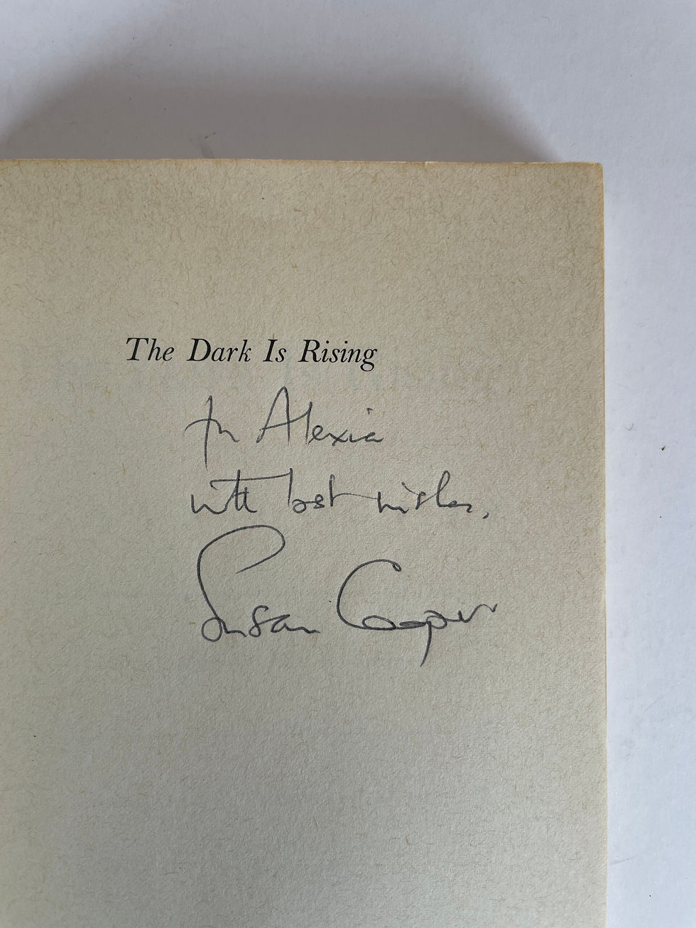 Thumbnail: Susan Cooper - The Dark Is Rising - SIGNED First Paperback Edition 1973