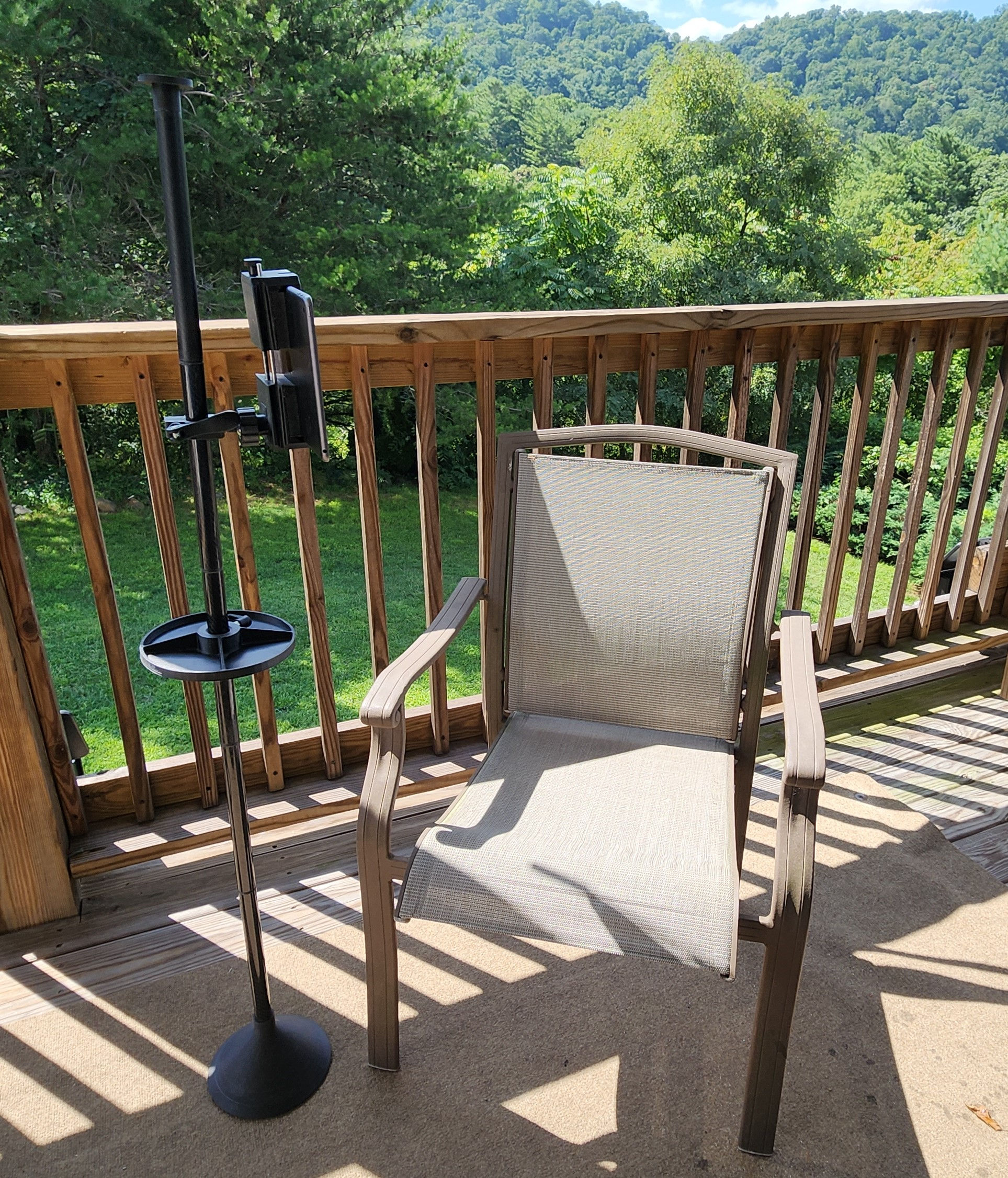 ENYOMANO™ Tablet Stand