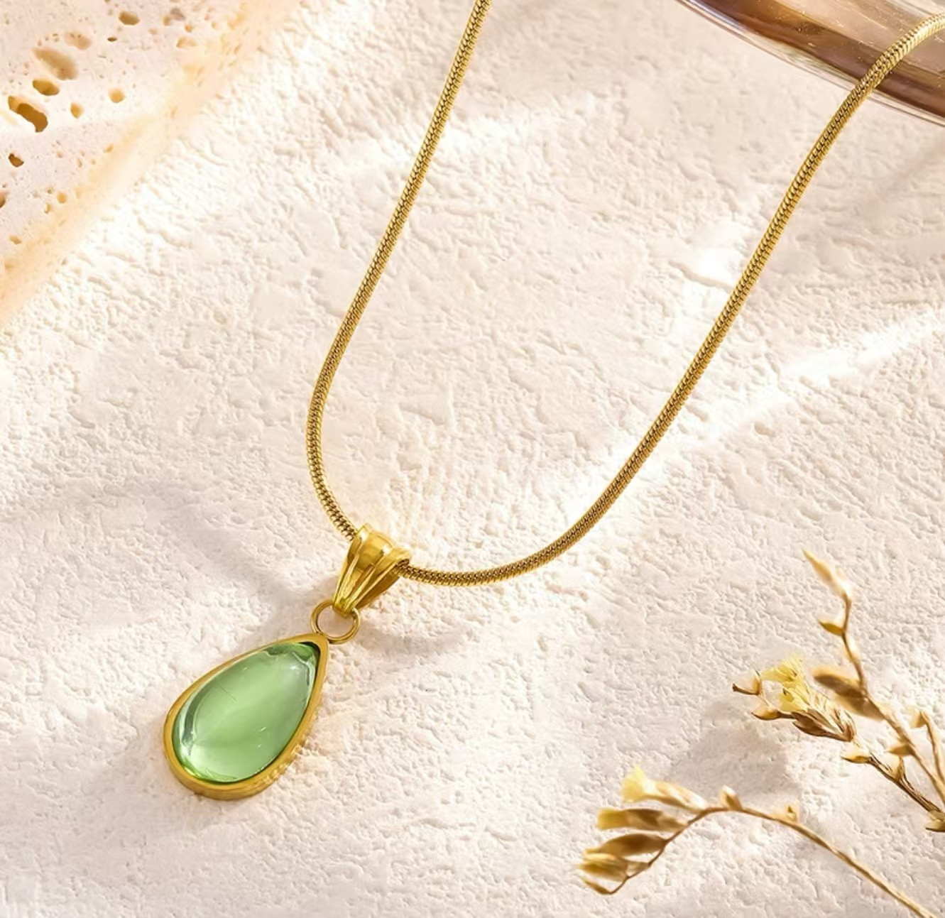 Spring Wave Forest necklace