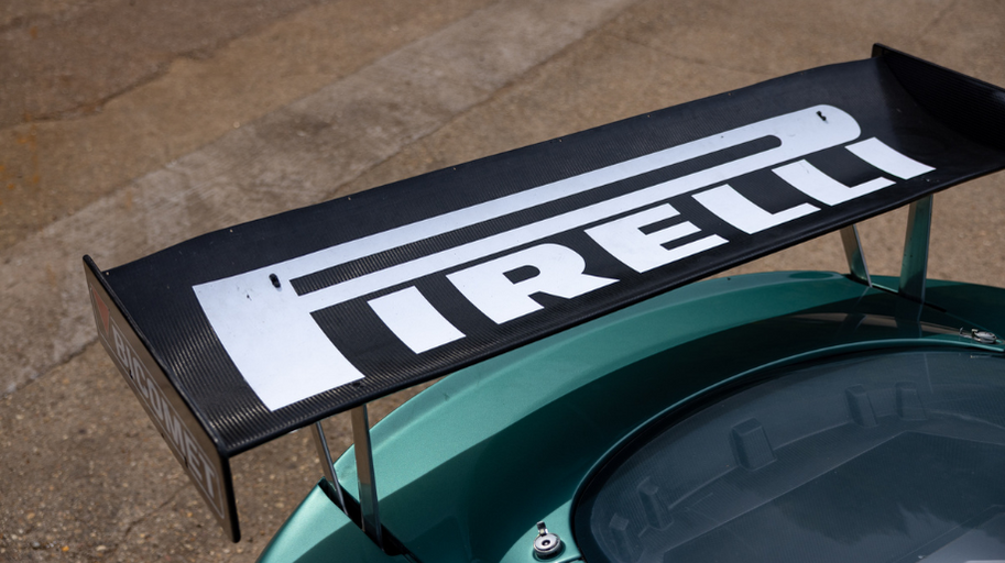 aston martin dbr9 gt1 for sale80.png