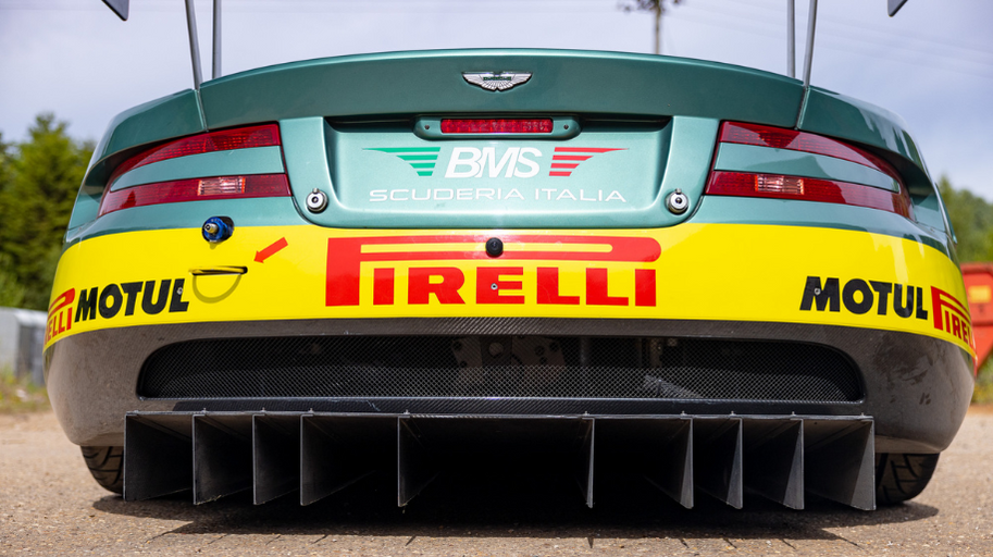 aston martin dbr9 gt1 for sale83.png