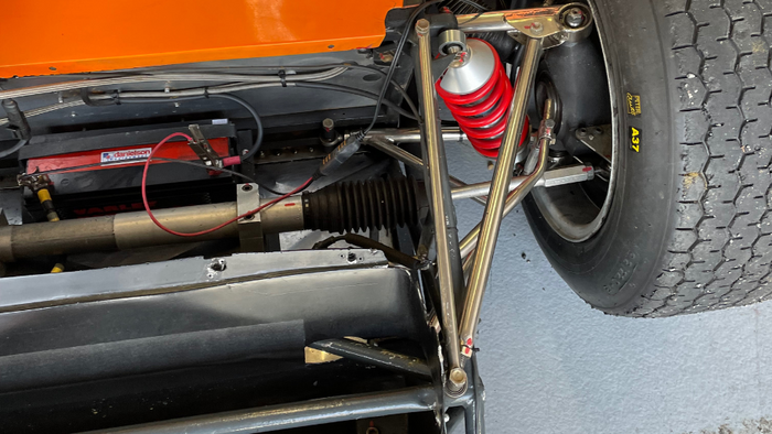 Chevron b19 for sale27.png
