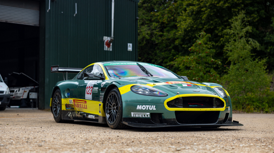 aston martin dbr9 gt1 for sale112.png