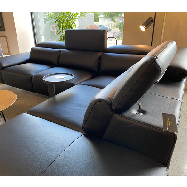 Thumbnail: Camello - Floor model