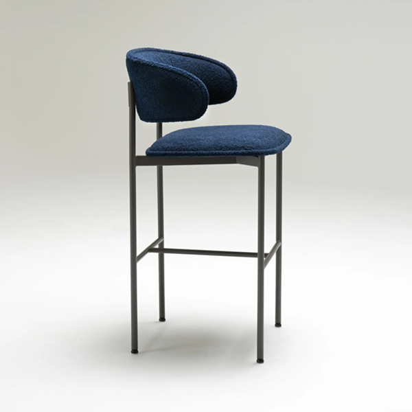 Thumbnail: Chloé (on display)