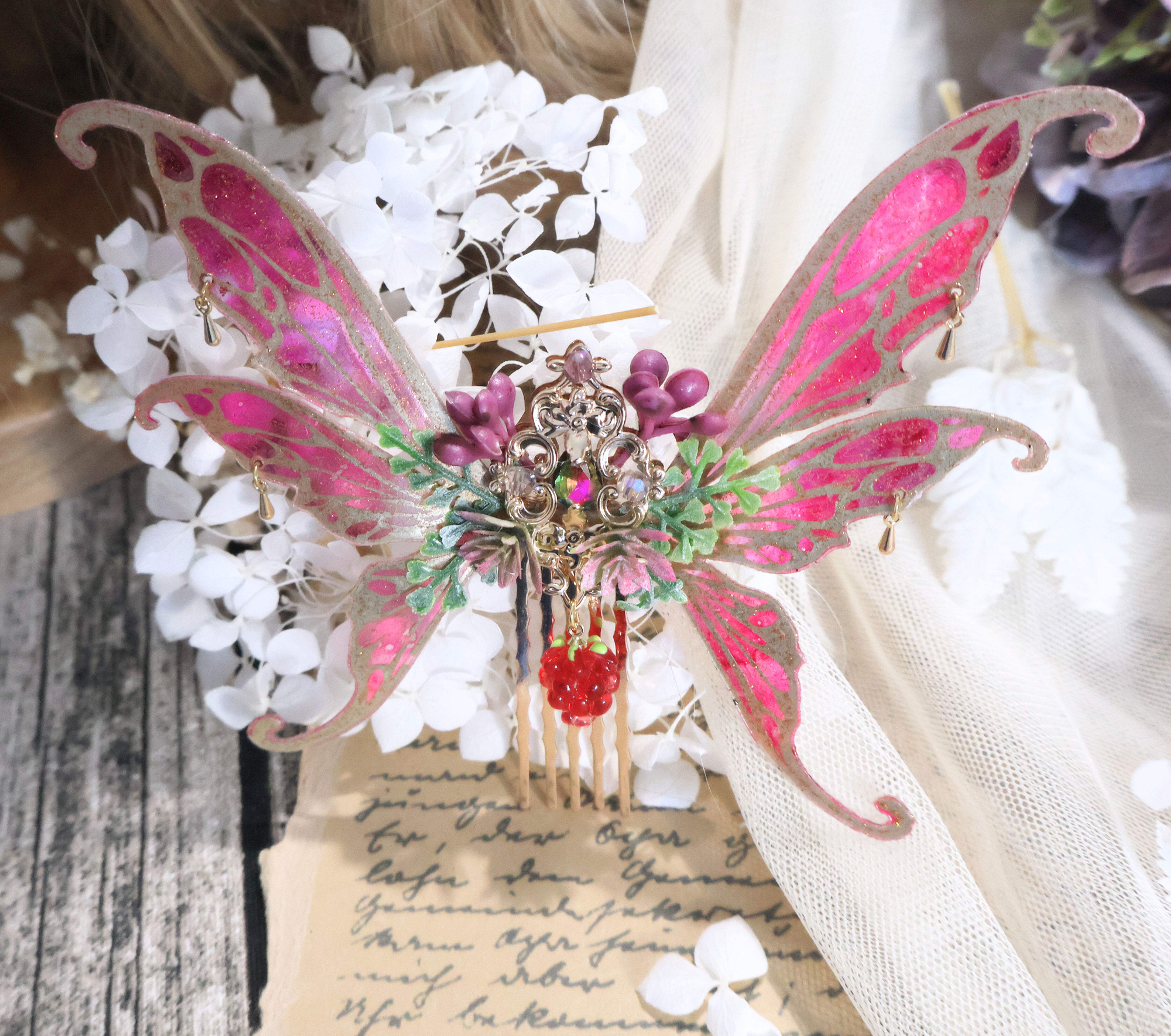 Haarkamm "Red Berry" gold