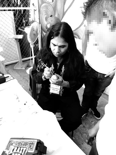 Sol chicoacen Acatzin tatoueur