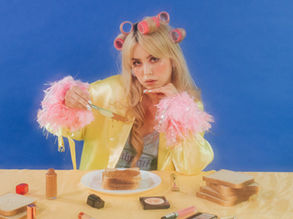 Una mujer en su glow up era