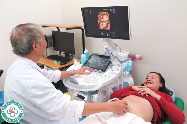 Khám thai giúp phát hiện dị tật thai nhi như thế nào trong 3 tháng giữa