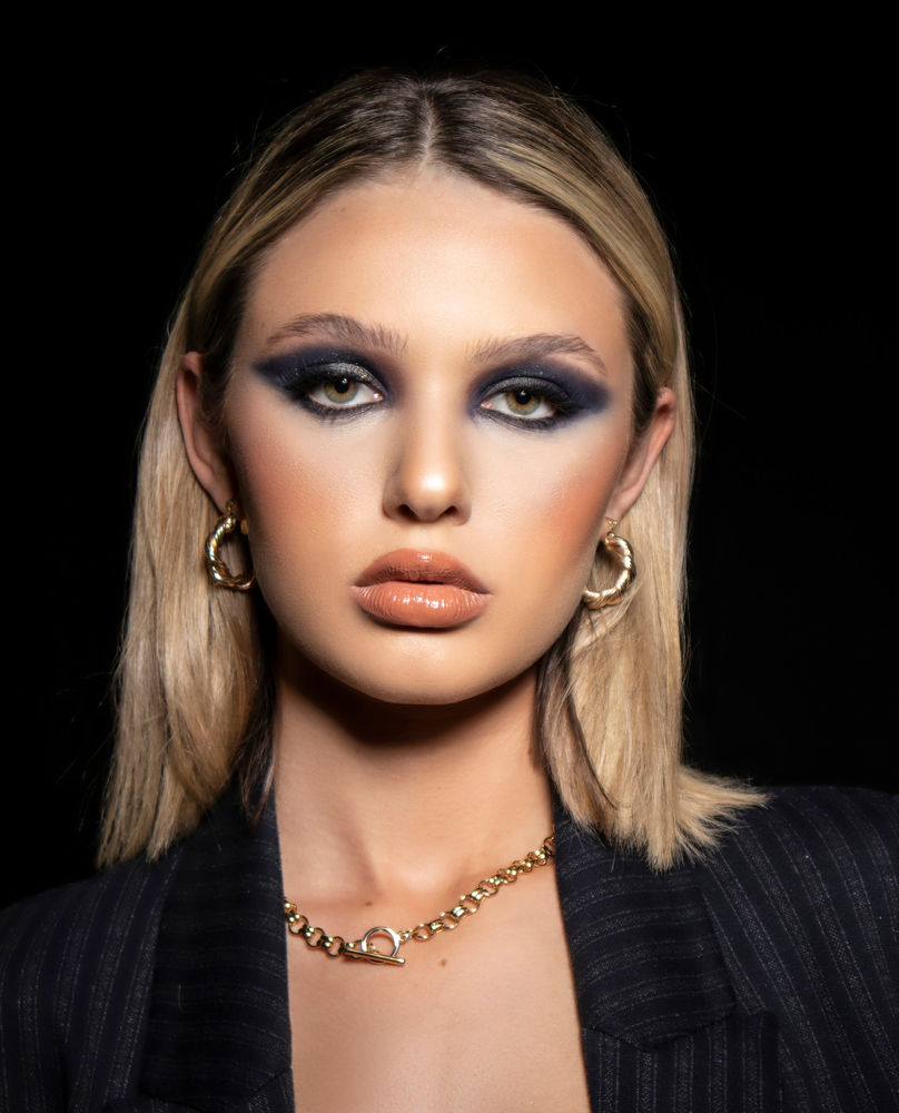 How to Choose the Right Contour Shade For Your Skin Tone