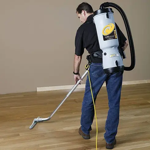 proteam-linevacer-backpack-vacuum-in-use_700x700.jpg.webp
