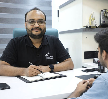 Student counseling session by appointment_edited.jpg
