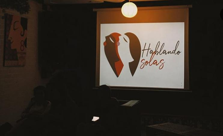 Segunda reunión de Hablando Solas. Foto tomada de su cuenta de Instagram: @hablandosolas