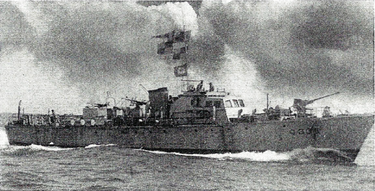 ML33 patrol ship as a minesweeper WW2