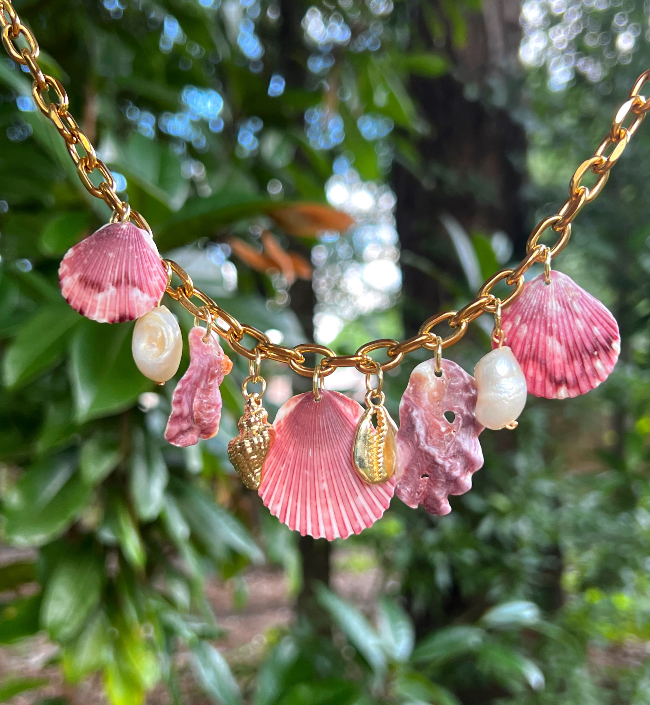 Chunky Burgundy Scallop Necklace