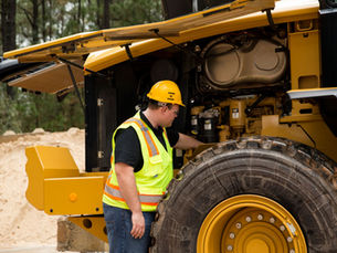 Loader Repair Miami – Keep Your Equipment Moving Dirt