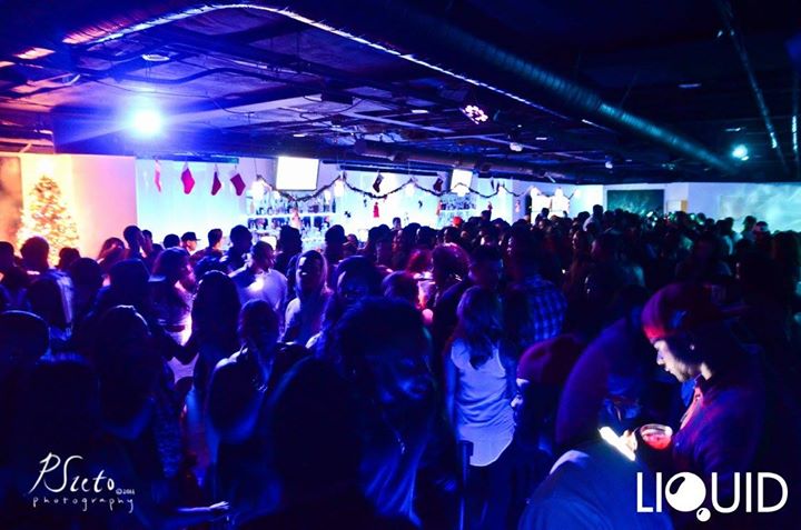 Massive dance floor party at Club Space