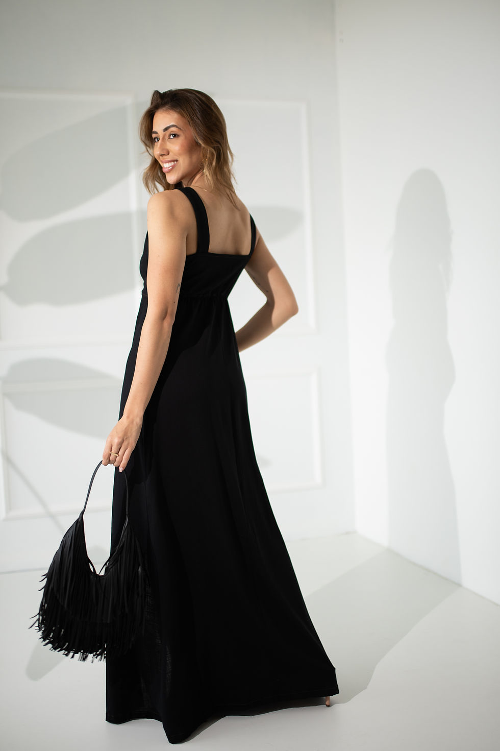 Miniatura: Vestido Longo Cavado Gola V em Viscose