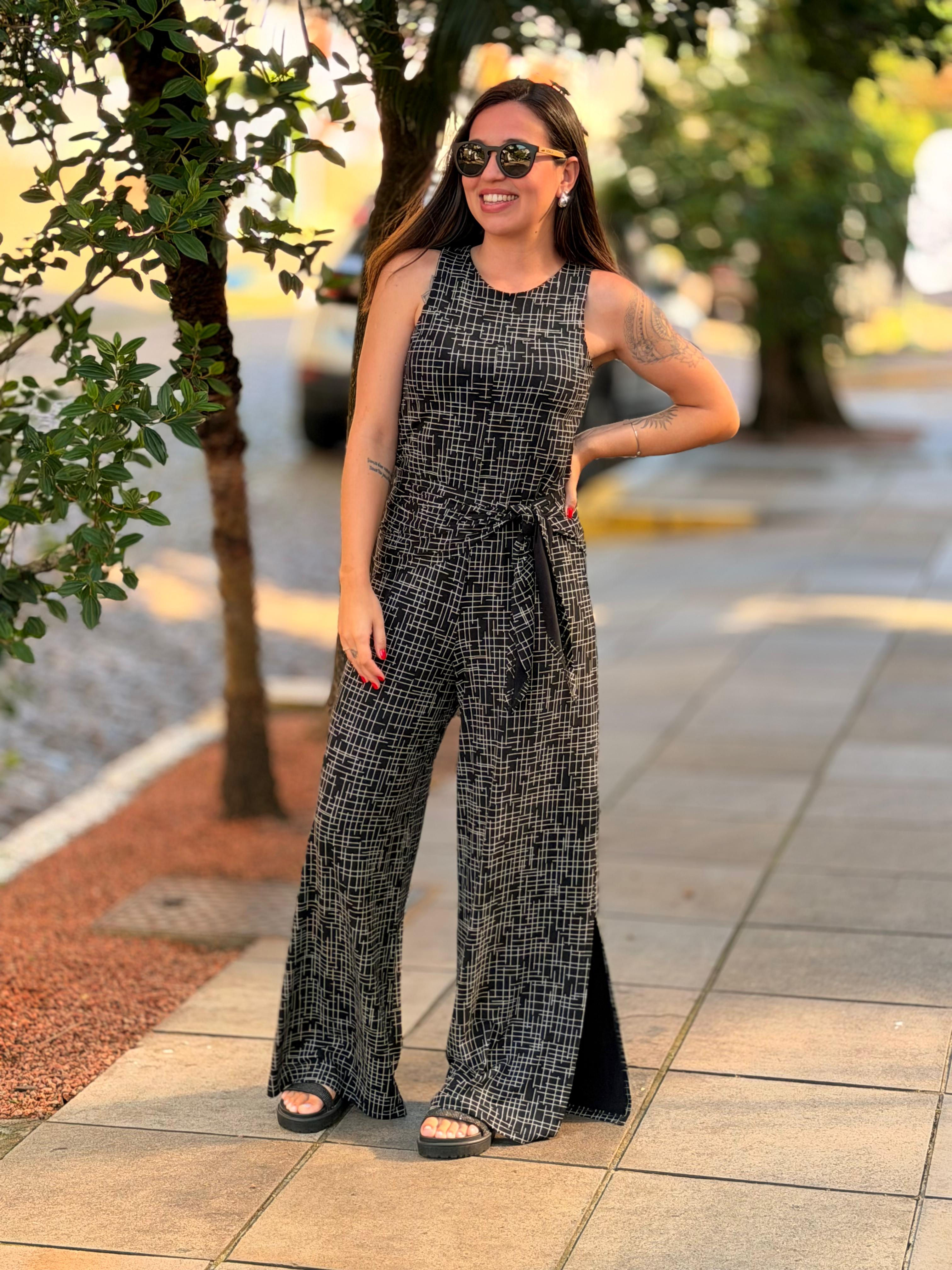 Macacão Longo Solto Cavado Mesclado