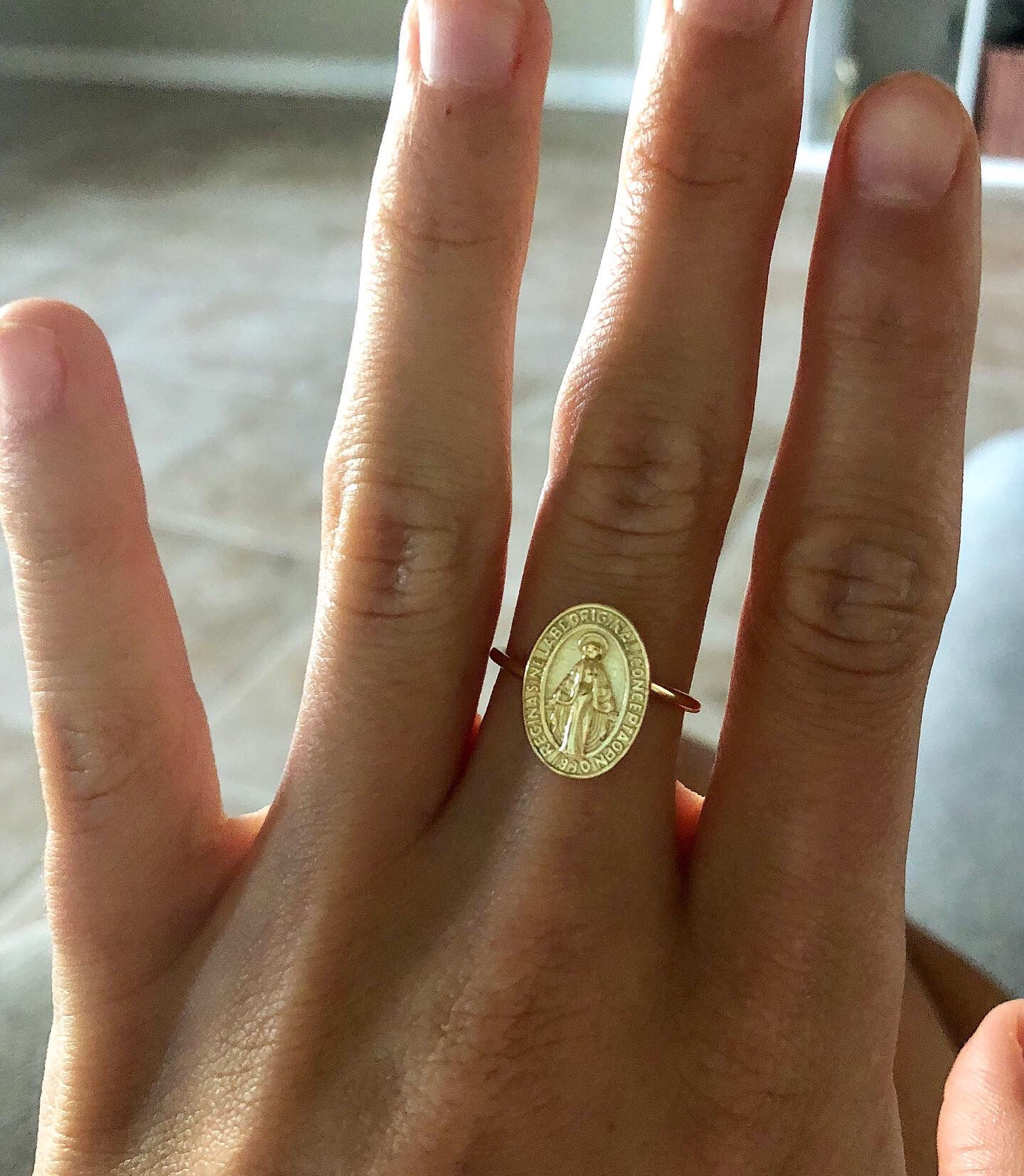 Adjustable Mary Ring