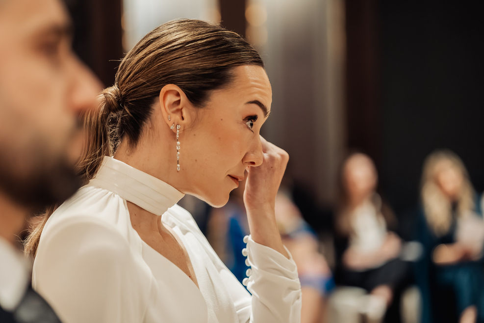 emoción durante ceremonia boda Pamplona