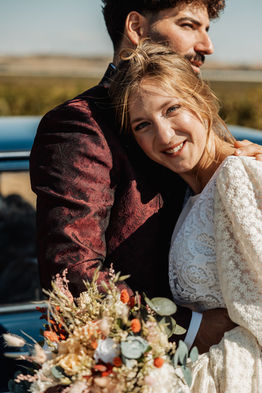Sesión de pareja durante una boda en Navarra