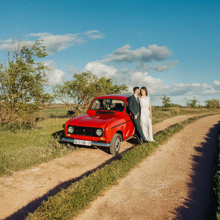 Boda de Marta y Adrián, ceremonia, celebración y fiesta en Sidrería Bornax de Valtierra, navarra