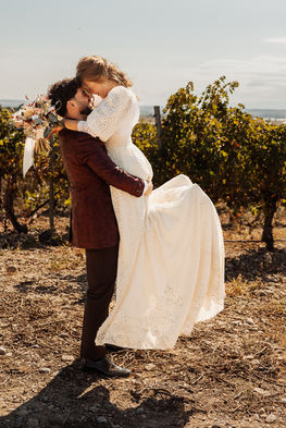 Reportaje de pareja de Soraya y Javier en Restaurante Marisol Cadreita Navarra fotógrafo de bodas