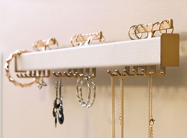 symphony_solo_jewelry_hooks_WMAG.jpg