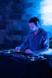 DJ SET-01.jpg