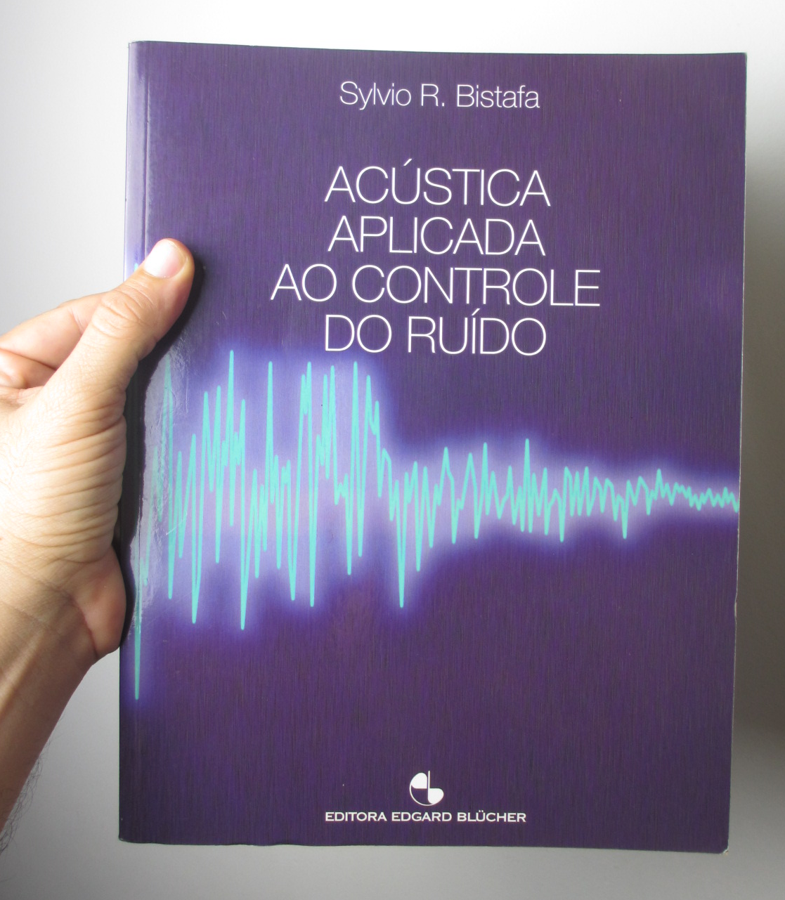 Livro sobre Ruido