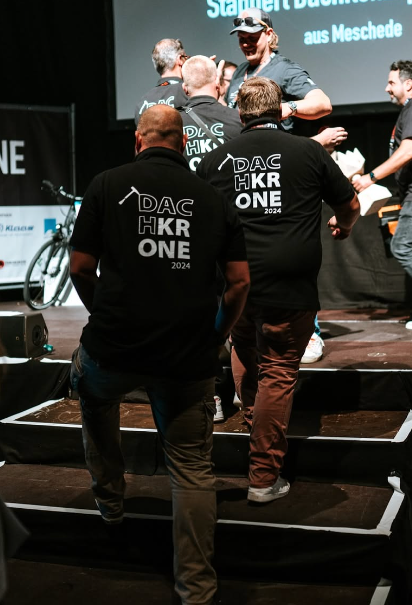 Textildruck mit DTF für Stappert Dachkonzepte in Meschede. 